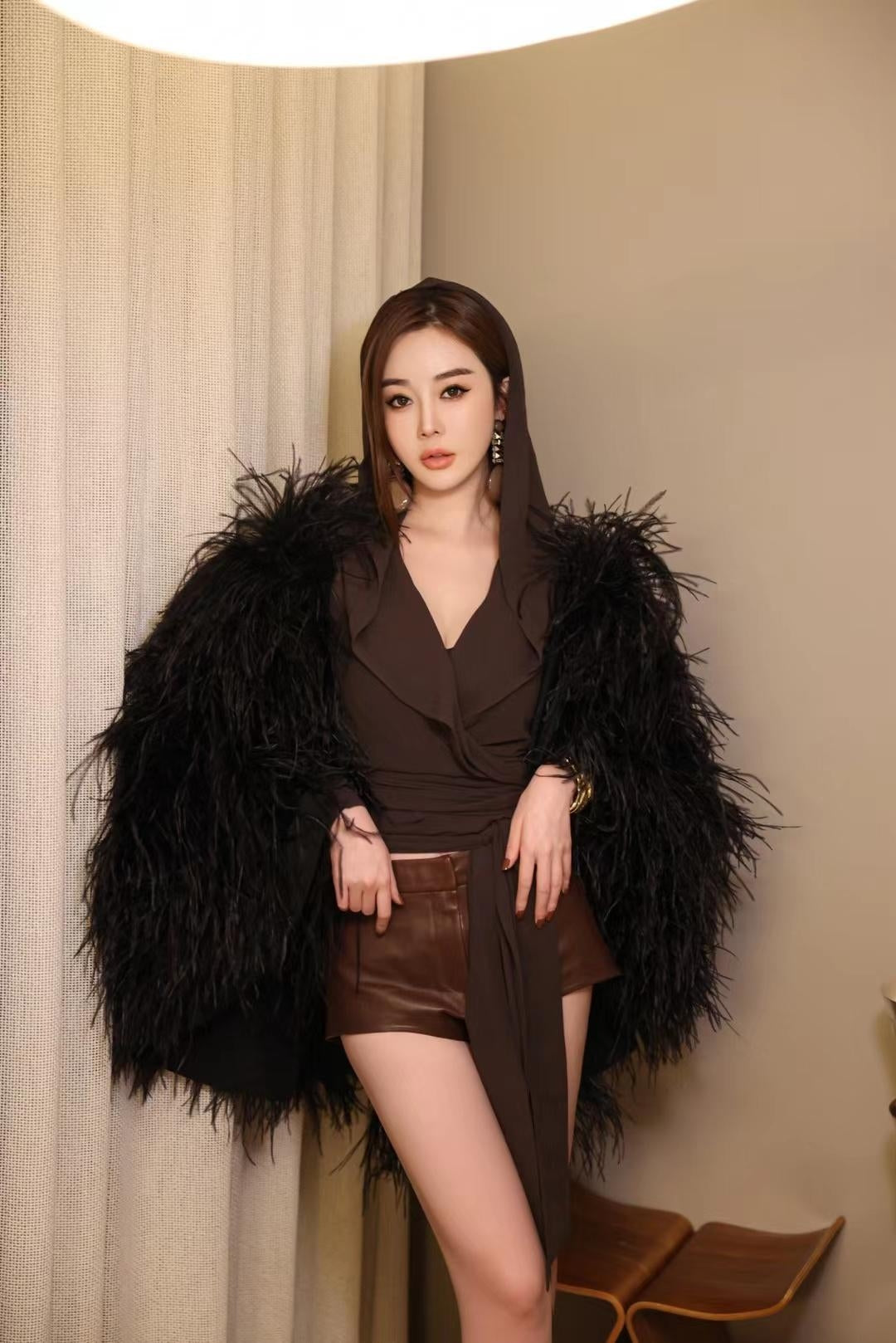 Ostrich feather coat, women's outerwear, fur coat, shawl coat, dress outerwear, wholesale, customizable Feather fur manufacturer