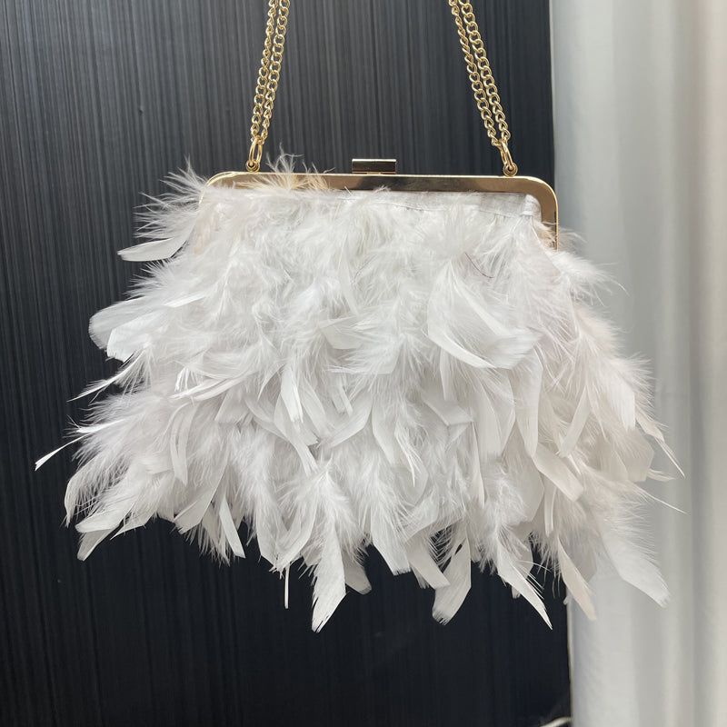 Bags made of feathers, ladies bags, shoulder bags, messenger bags, square bags, mobile phone bags, banquet bags, wholesale available
