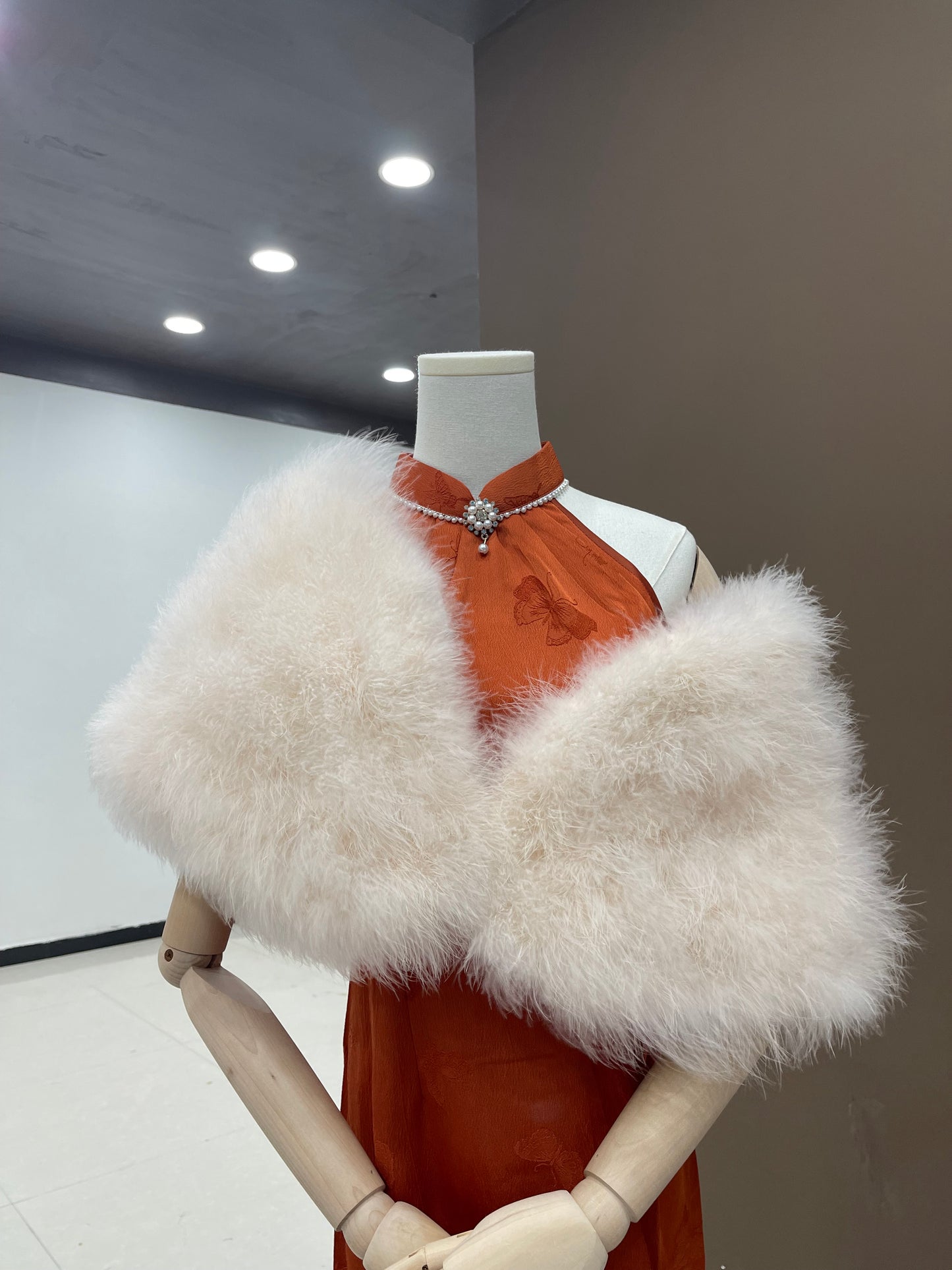 Turkey feather shawl, ladies shawl, thickened shawl, padded shawl, banquet shawl, dress shawl, dress outerwear, real fur shawl, fur shawl, wholesale and customizable handmade feather clothing factory