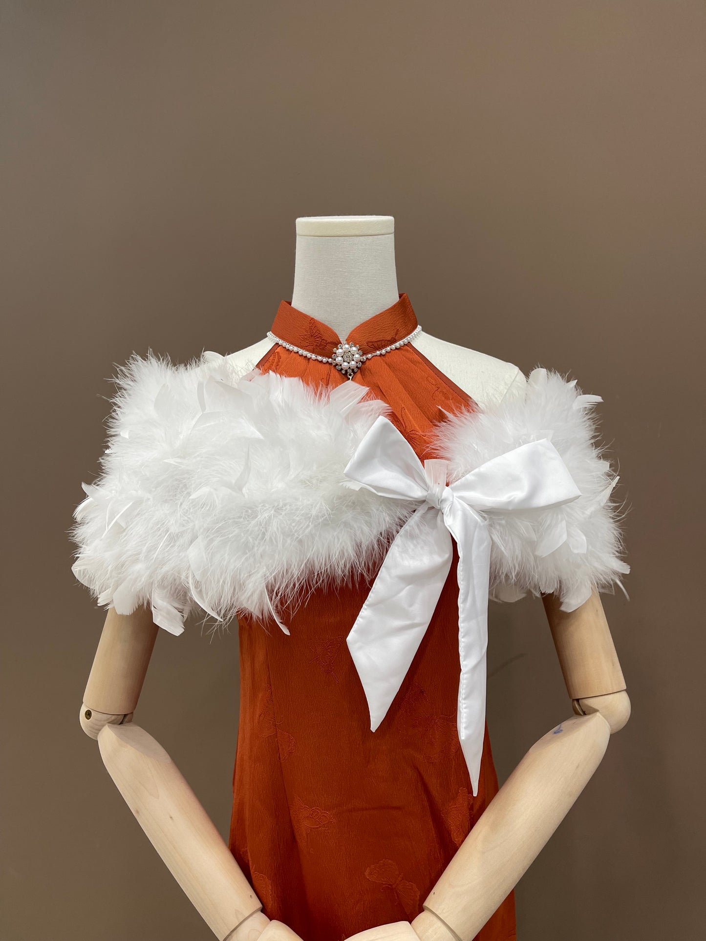 Women's shawls, shawls made of turkey feathers, handmade, party dress outerwear, shawls to cover thick arms, cheongsam outerwear, real feathers, woven and sewn, wholesale available, clothing factory