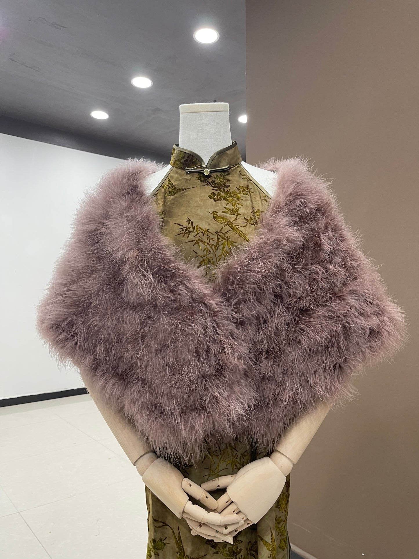 Turkey feather shawls, four seasons, ladies shawls, banquet capes, handmade, real feathers, daily warm outerwear, dress outerwear, wholesale available