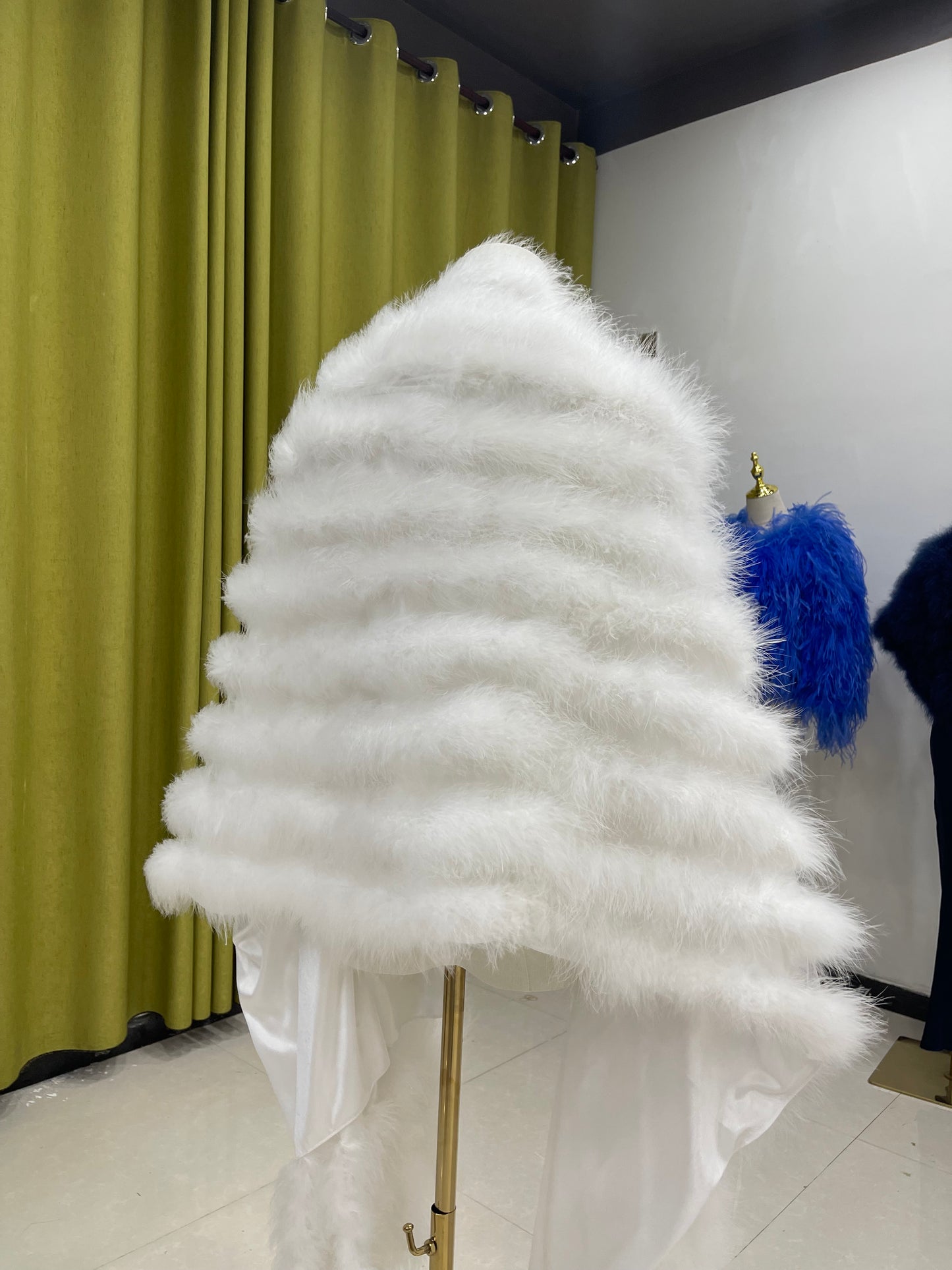 Women's shawls Turkey feather capes Handmade shawls Party dress shawls Multiple colorsCan wholesale