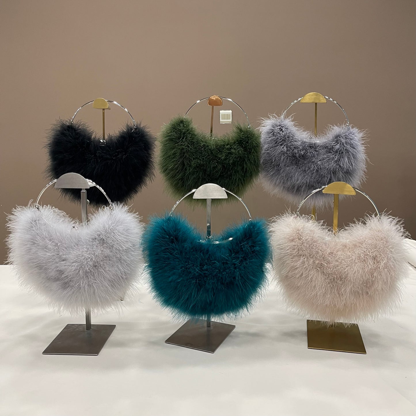 Women's bags turkey feather hand-woven handbags silver bracelet bag crescent bag mobile phone bag multiple colors small bag can be wholesale