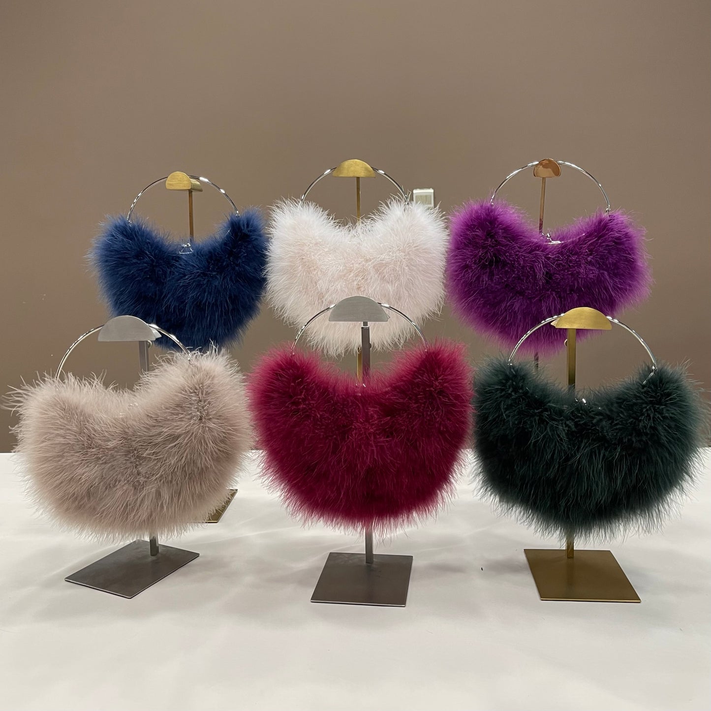 Women's bags turkey feather hand-woven handbags silver bracelet bag crescent bag mobile phone bag multiple colors small bag can be wholesale