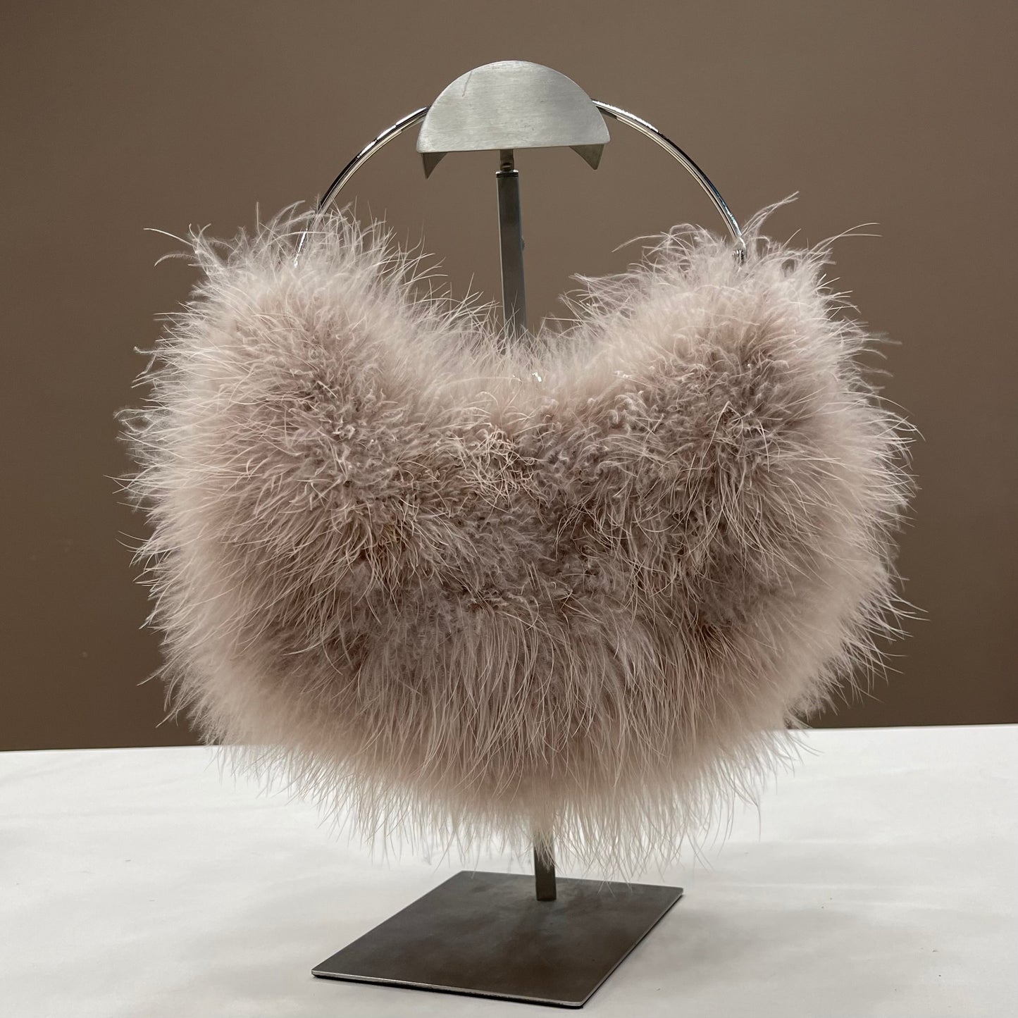 Women's bags turkey feather hand-woven handbags silver bracelet bag crescent bag mobile phone bag multiple colors small bag can be wholesale