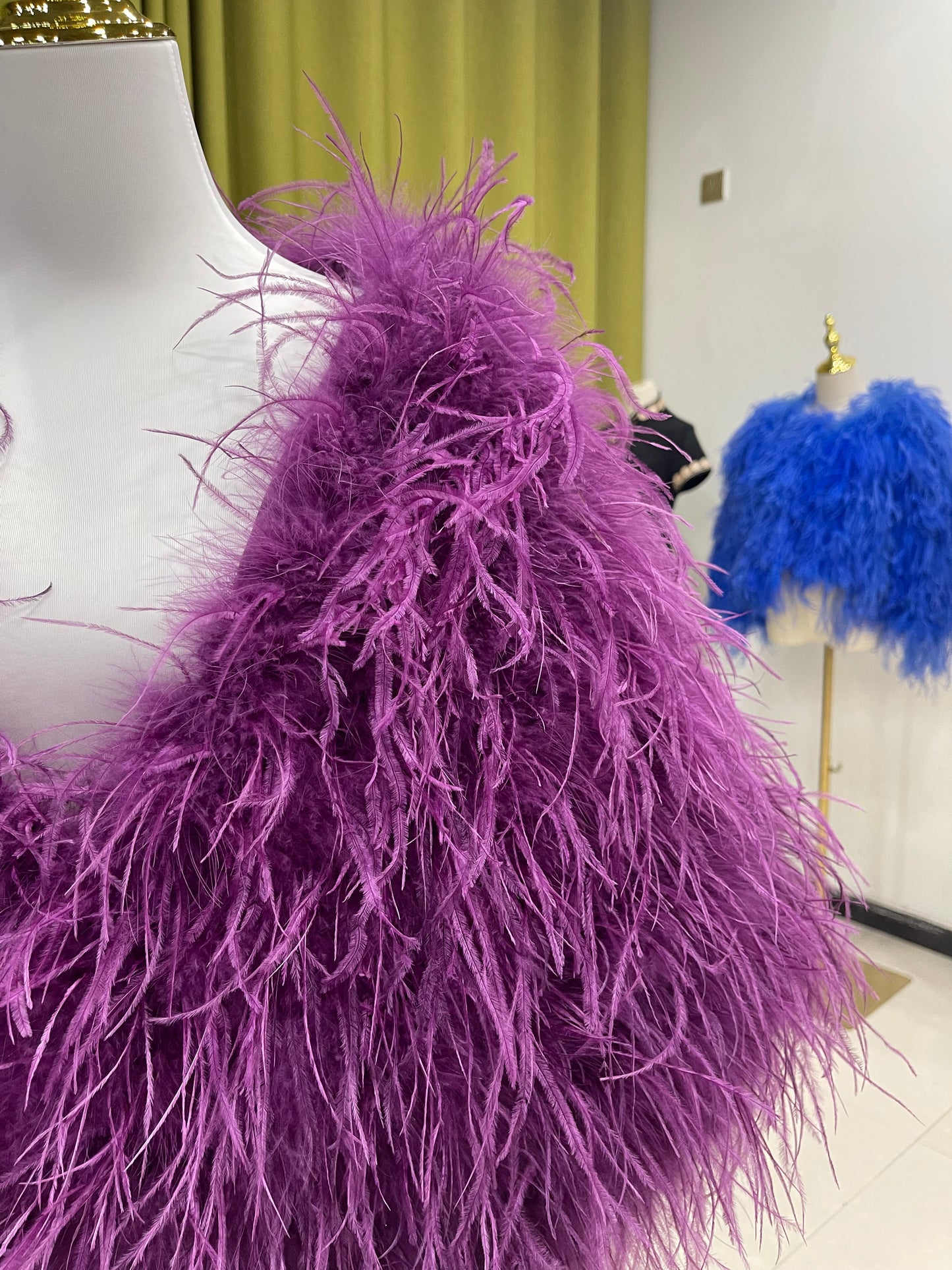 Ostrich feather shawl, large shawl, dress shawl, party cloak, real feather weaving, ladies shawl, warm quilted, wholesale clothing factory, custom sizes, many colors