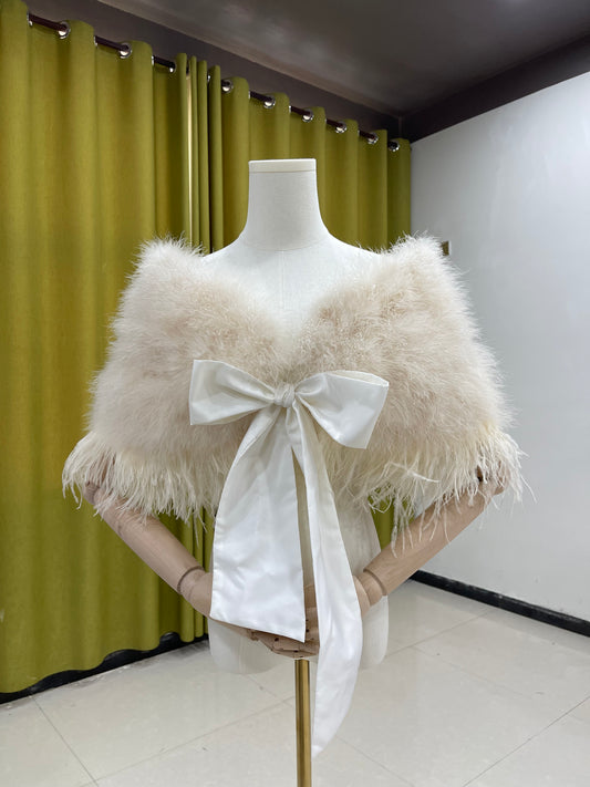 Shawls made of turkey feathers and ostrich feathers. Women's shawls. Party shawls. Dress outerwear. Handmade. Shawls. Wholesale. Customizable. Multiple colors.