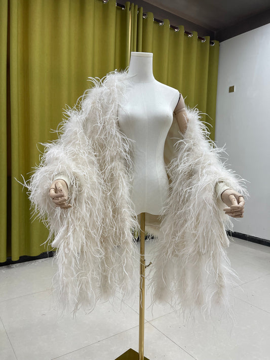 Large shawls, long shawl coats, shawls with sleeves, ostrich feather shawls, feather shawls, fur shawls, handmade shawls. Dress shawls, cheongsam shawls, clothing factories, feather clothing manufacturers