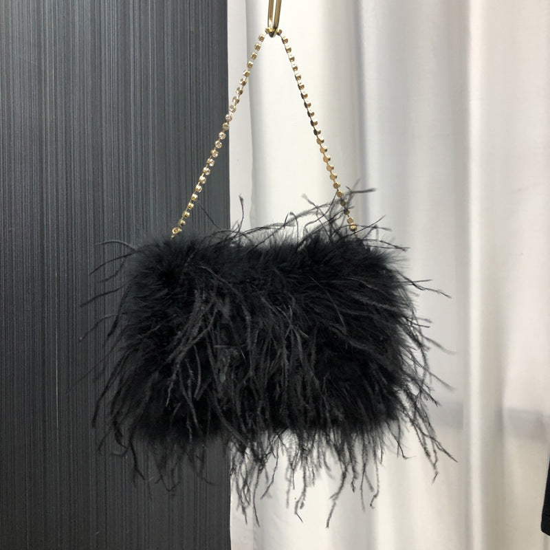 Women's handbags, bags made of ostrich feathers, mobile phone bags, handmade, can be carried by hand or on the shoulder, rhinestone chain, soft bag, banquet bag