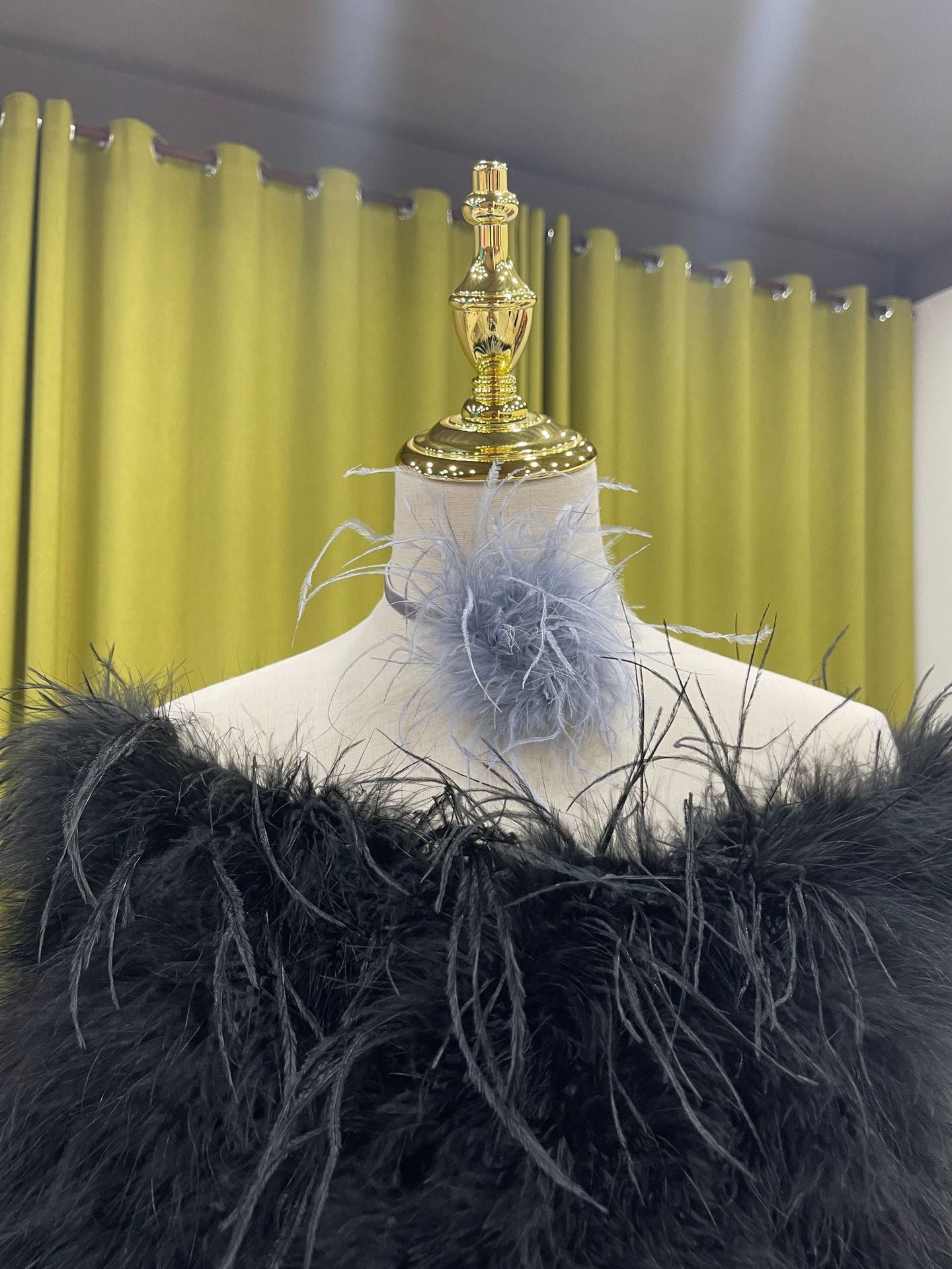 Handmade clavicle necklace ostrich feather decoration fashionable and versatile homemade original design can be wholesale