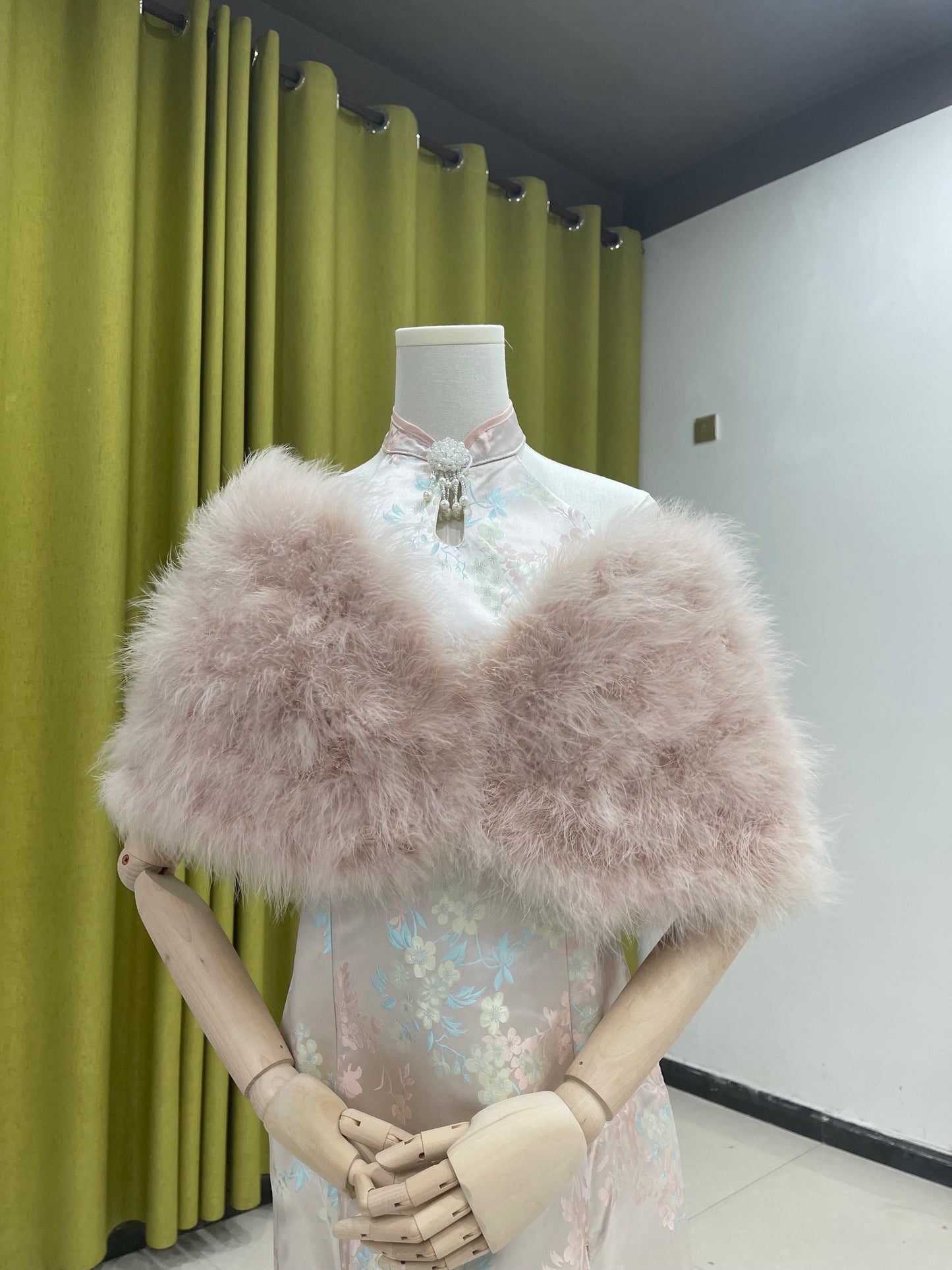 Turkey feather shawl, ladies shawl, thickened shawl, padded shawl, banquet shawl, dress shawl, dress outerwear, real fur shawl, fur shawl, wholesale and customizable handmade feather clothing factory