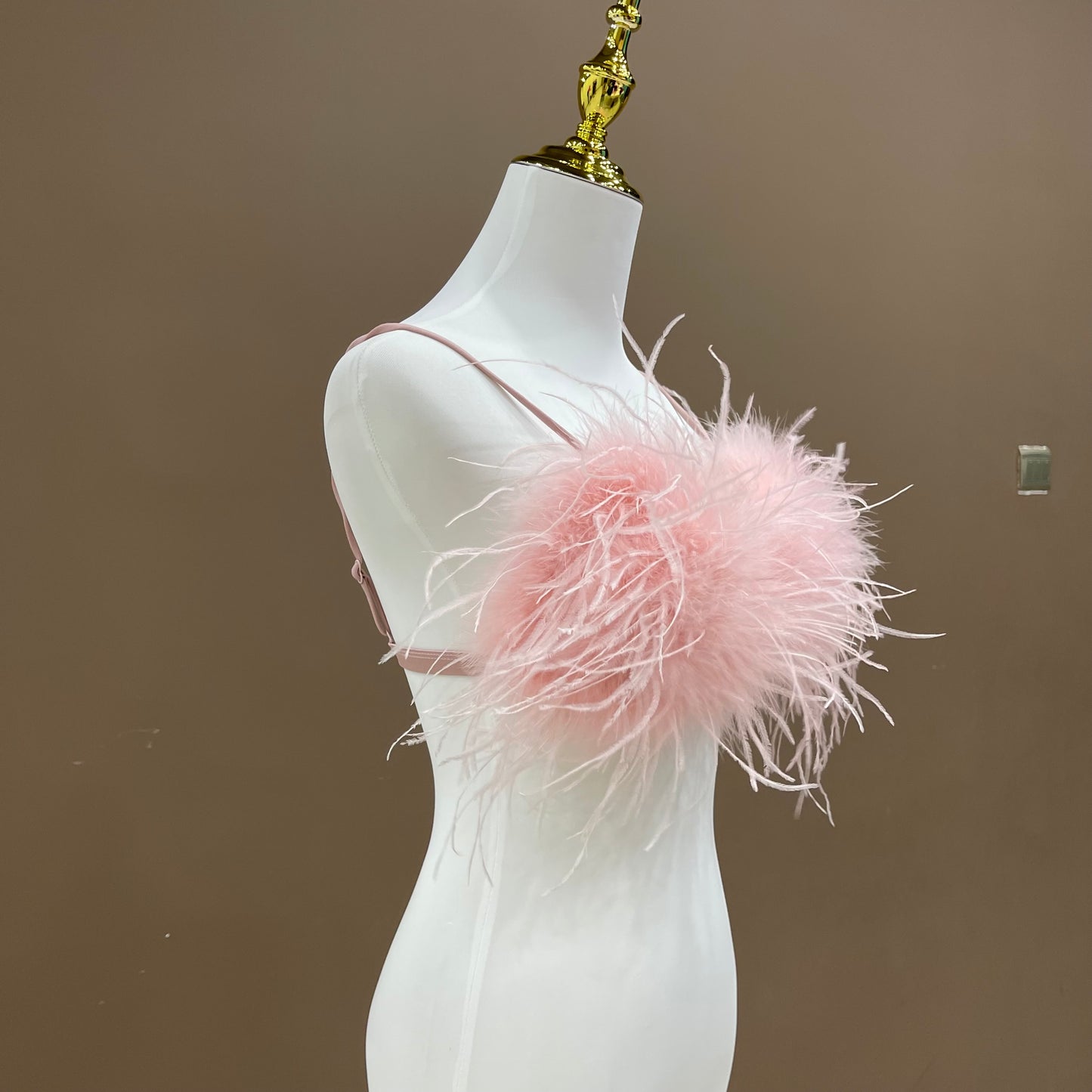 Ostrich feather bra, ostrich feather vest, ostrich feather chest wrap, backless sexy bra, women's beautiful back bra, outer wear bra vest, wholesale, clothing factoryTriangle cup bra