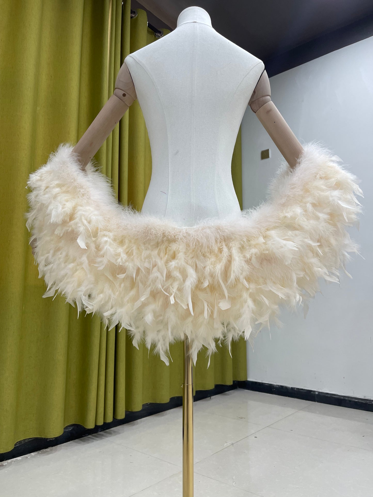 Party shawl, dress shawl, trailing shawl, turkey feathers, real feathers, dinner, wedding