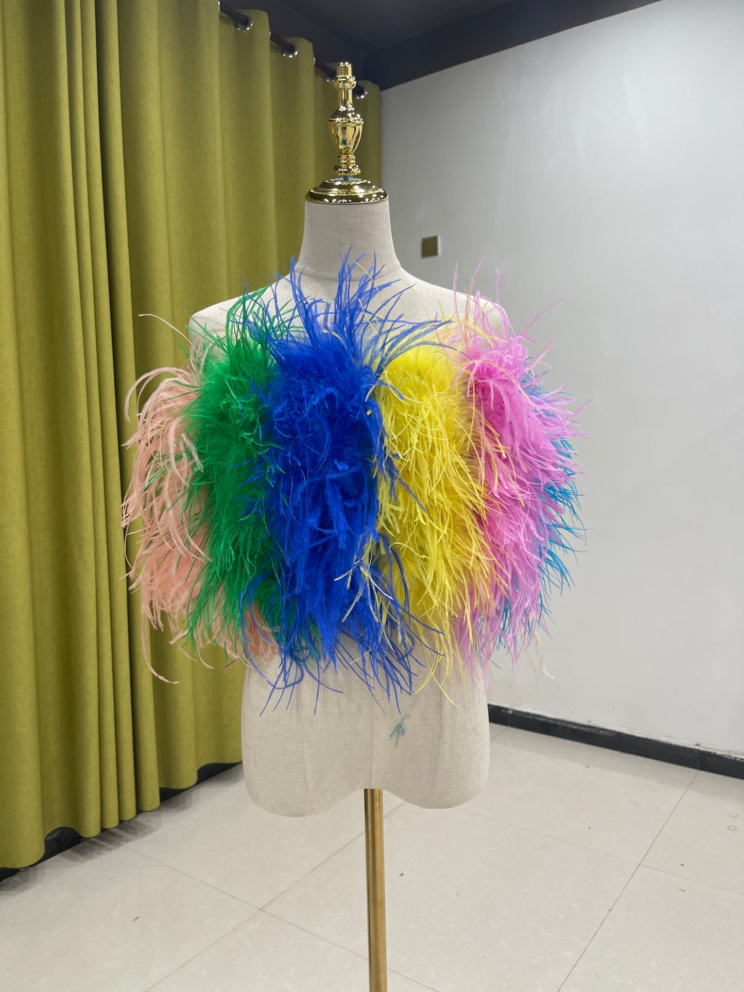 30cm long splicing color bra, feather bra, ostrich feather sleeveless top, off-shoulder vest for women, can be customized, can be wholesaled