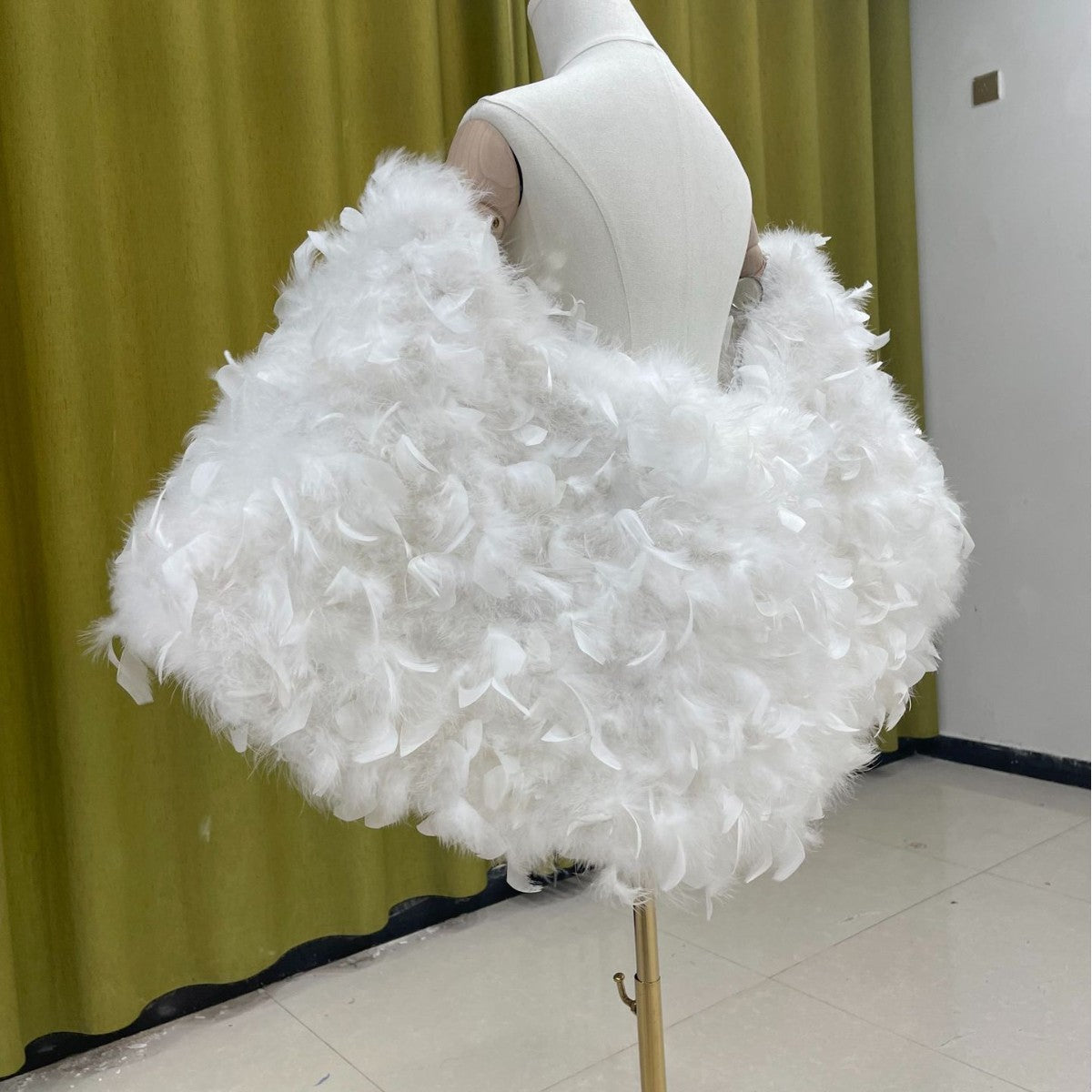 Feather shawl, ladies' trailing shawl, banquet dress shawl, evening party, cloak, turkey fur shawl, real fur