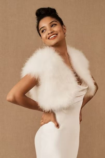 Turkey feather cape vest, women's short vest, women's cape, hand-woven women's half-sleeved fur vest, half-sleeved cardigan, wholesale factory, custom sizes and colors are available